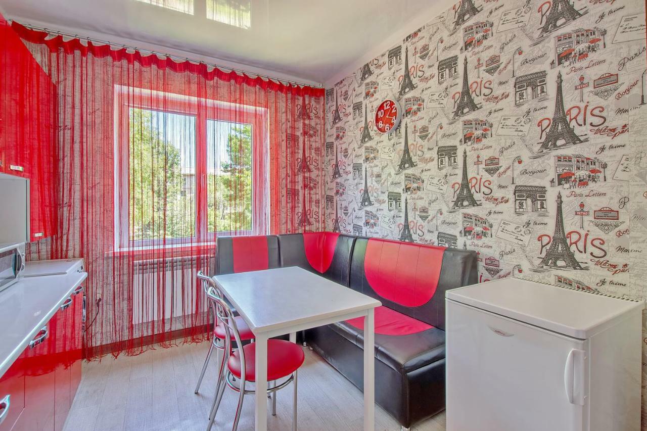 Cozy Apartment On Rozybakiev 145. Atakent Almaty Exterior photo